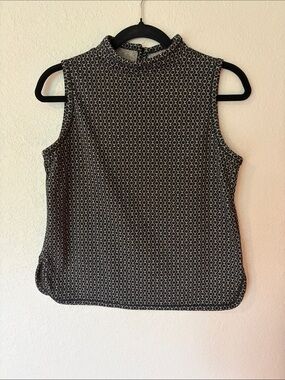 Max Studio Black and White Sleeveless Mock Neck Camisole